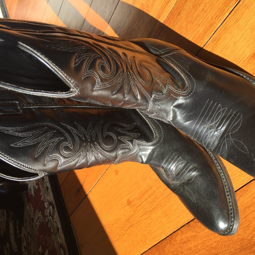 Mens shoes